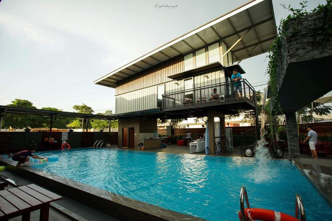 Kluang Container Swimming Pool Hotel Екстер'єр фото